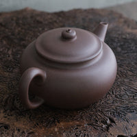 Bian Shui Ping 扁水平 - 140ml Yixing Teapot in Zini Purple Clay