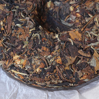 Nannuo Tea Flowers and White Tea Leaves, Wild Forest stone-pressed Cake
