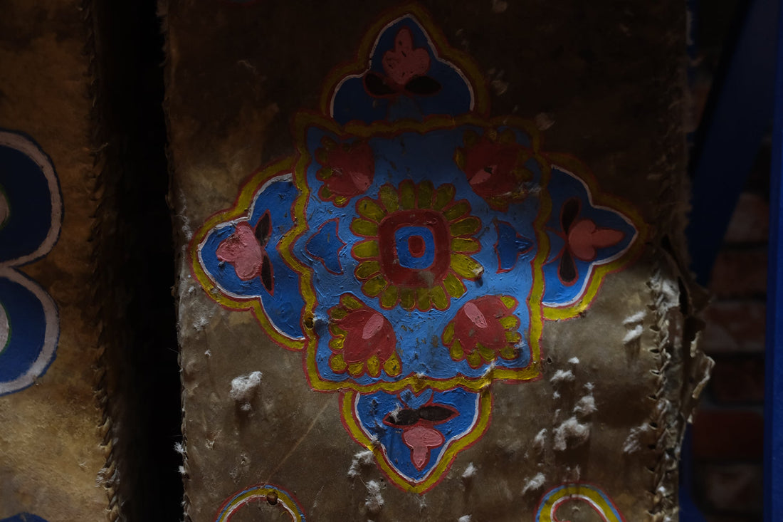 Tibetan tea brick from Ya'an, Sichuan, pressed, very aged, traditional and original