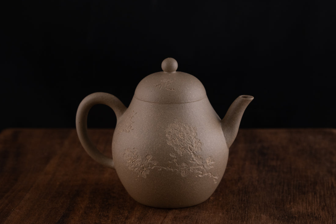 Suxin 素心 - 110ml Yixing Teapot in Benshan Lüni Green Clay