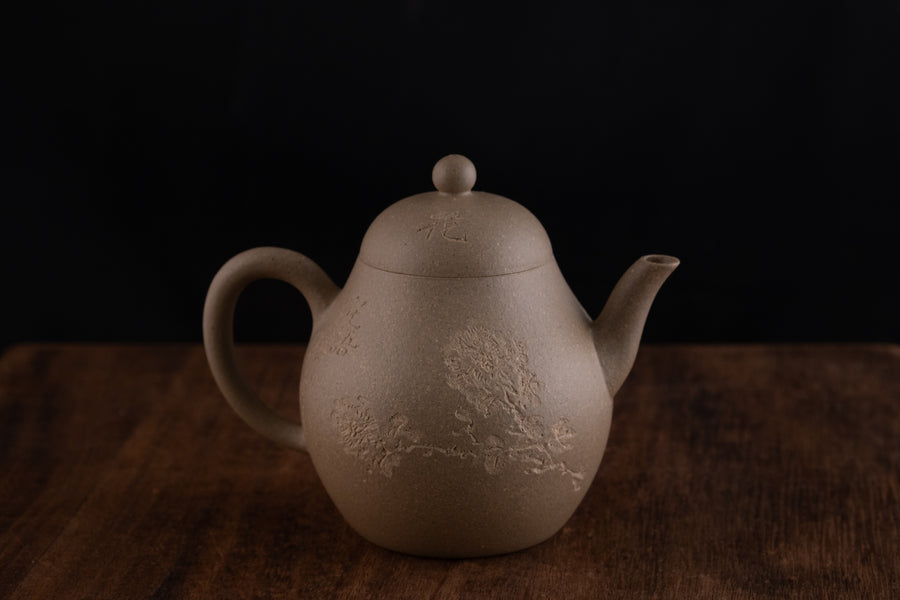 Suxin 素心 - 110ml Yixing Teapot in Benshan Lüni Green Clay