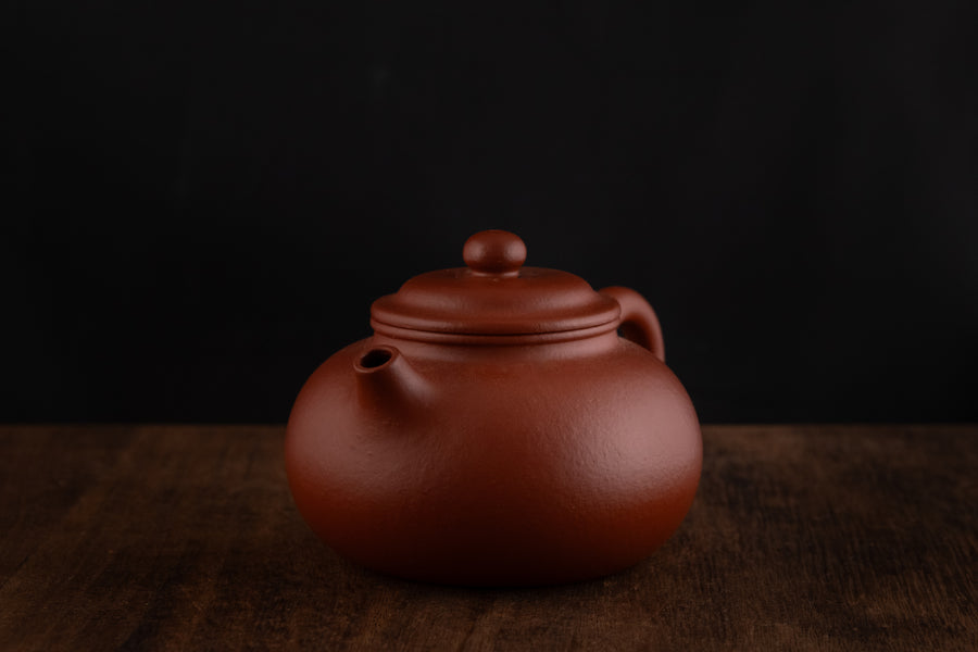 Ning Hong Hu 宁红壶 - 100ml Yixing Teapot in Zhuni Red Clay