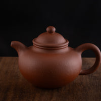 Lianzi 莲子 - 120 ml Yixing Teapot in Jiangponi Red Clay