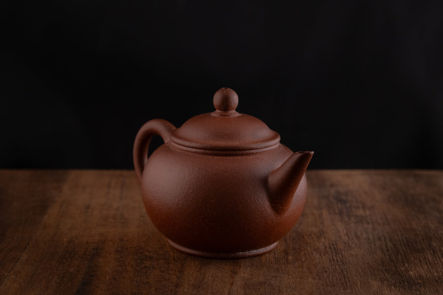 Shuiping 水平 -  80ml Yixing Teapot in Jiangponi Red Clay
