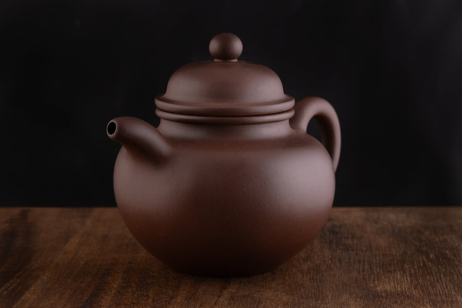 Duo Qiu 掇球 - 310ml Yixing Teapot in Qingshuini Purple Clay