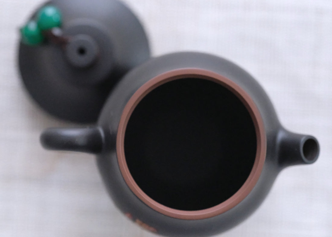 Liana - Jianshui Purple clay Teapot