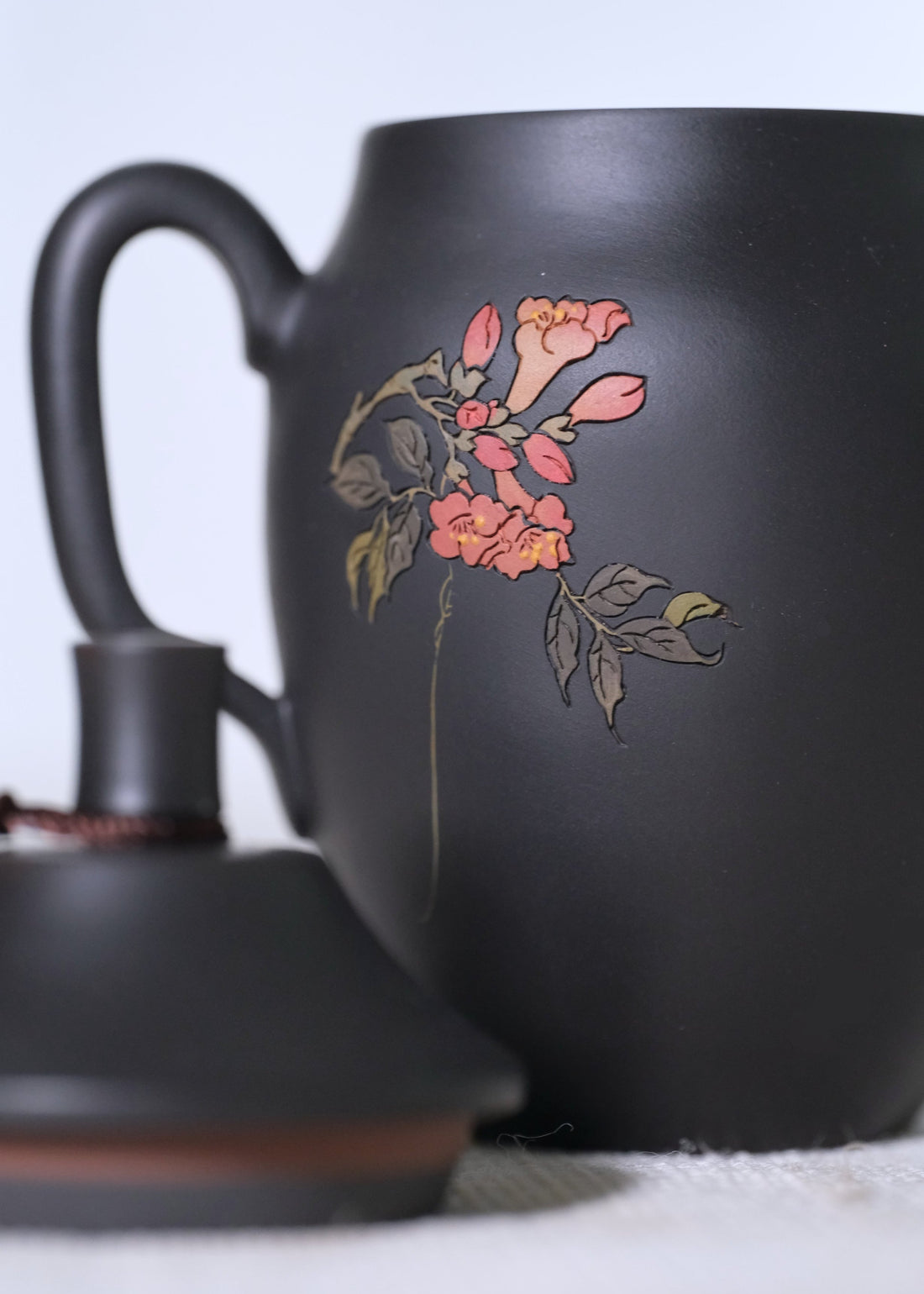 Liana - Jianshui Purple clay Teapot
