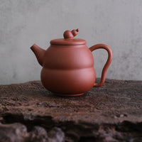 Hu Lu 葫芦 - 80ml Yixing Teapot in Zhuni Red Clay