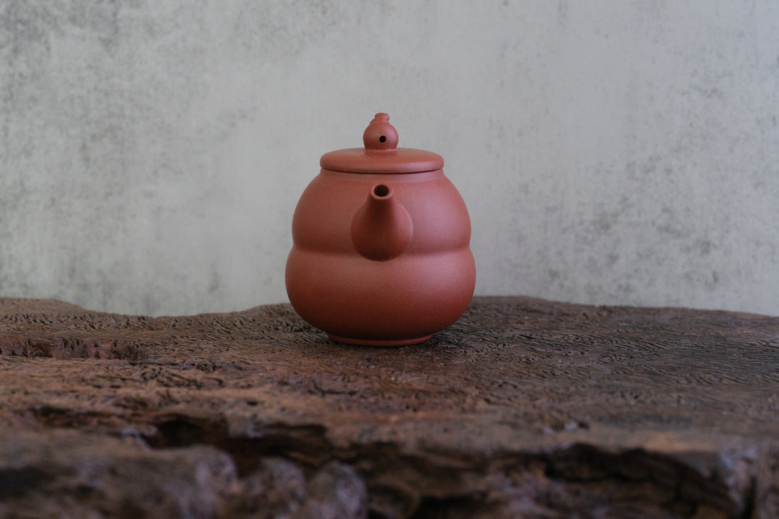 Hu Lu 葫芦 - 80ml Yixing Teapot in Zhuni Red Clay