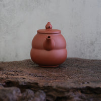 Hu Lu 葫芦 - 80ml Yixing Teapot in Zhuni Red Clay