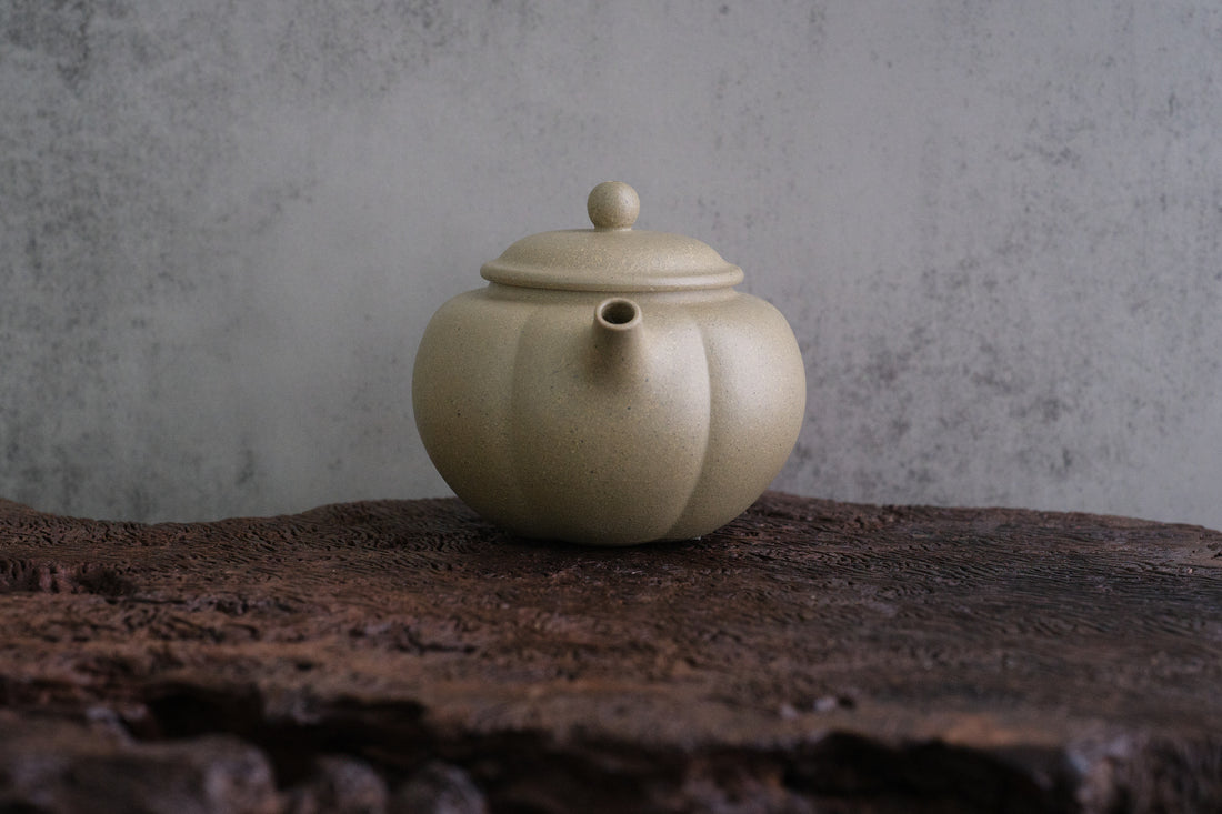 Jin Gua 金瓜  - 100ml Yixing Teapot, Benshan Lüni Clay