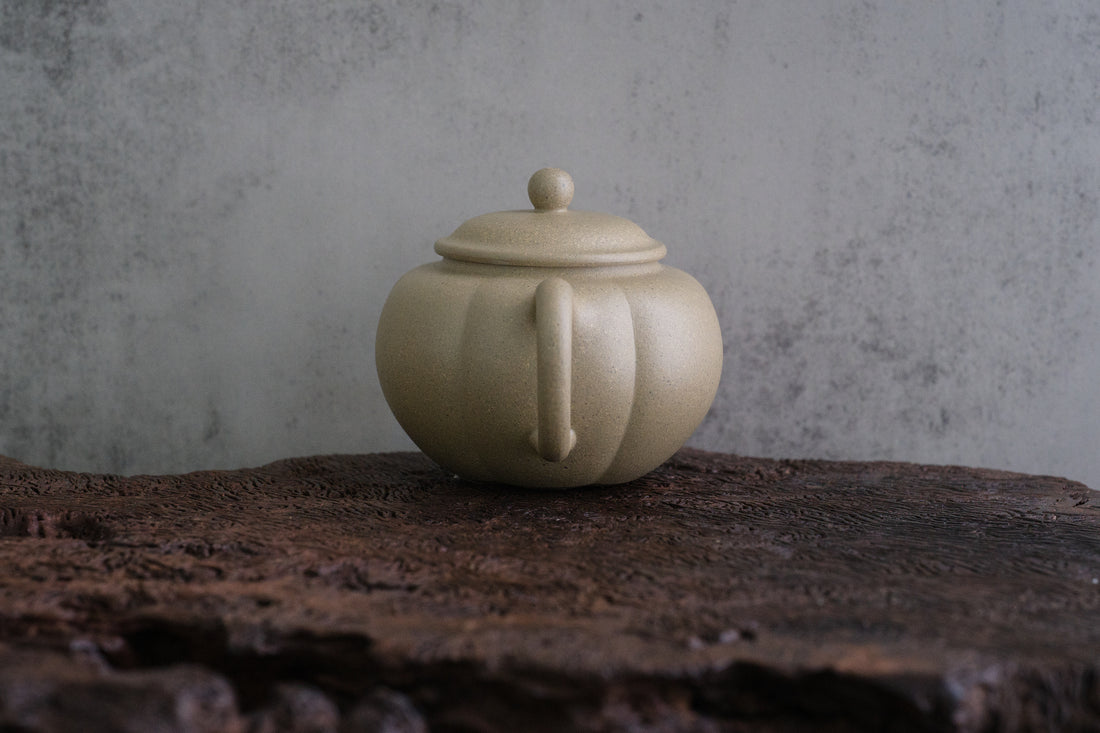 Jin Gua 金瓜  - 100ml Yixing Teapot, Benshan Lüni Clay