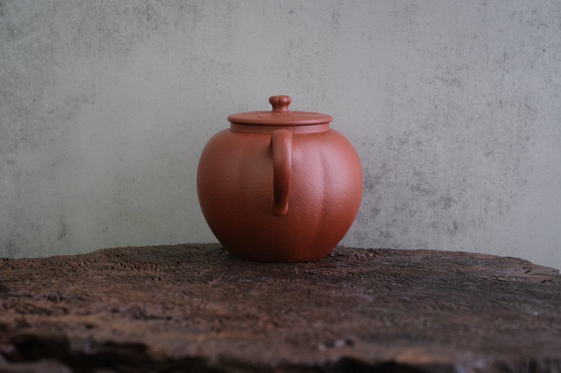 Pu Ti 菩提 -  120ml Yixing Teapot in Zhuni Red Clay