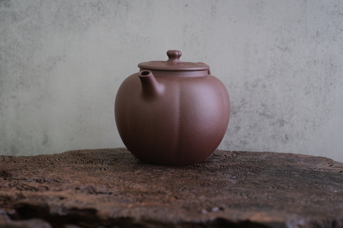 Pu Ti 菩提 -  160ml Yixing Teapot in Zini Purple Clay