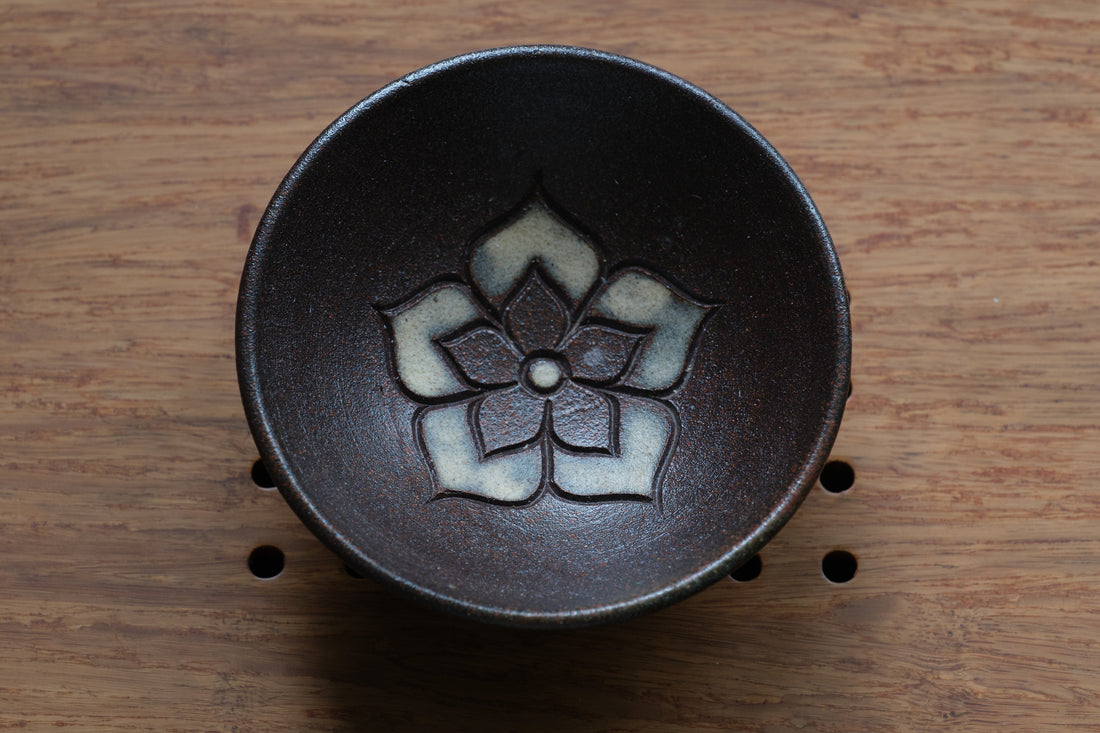 Earthen Lotus, 50ml Dai cup