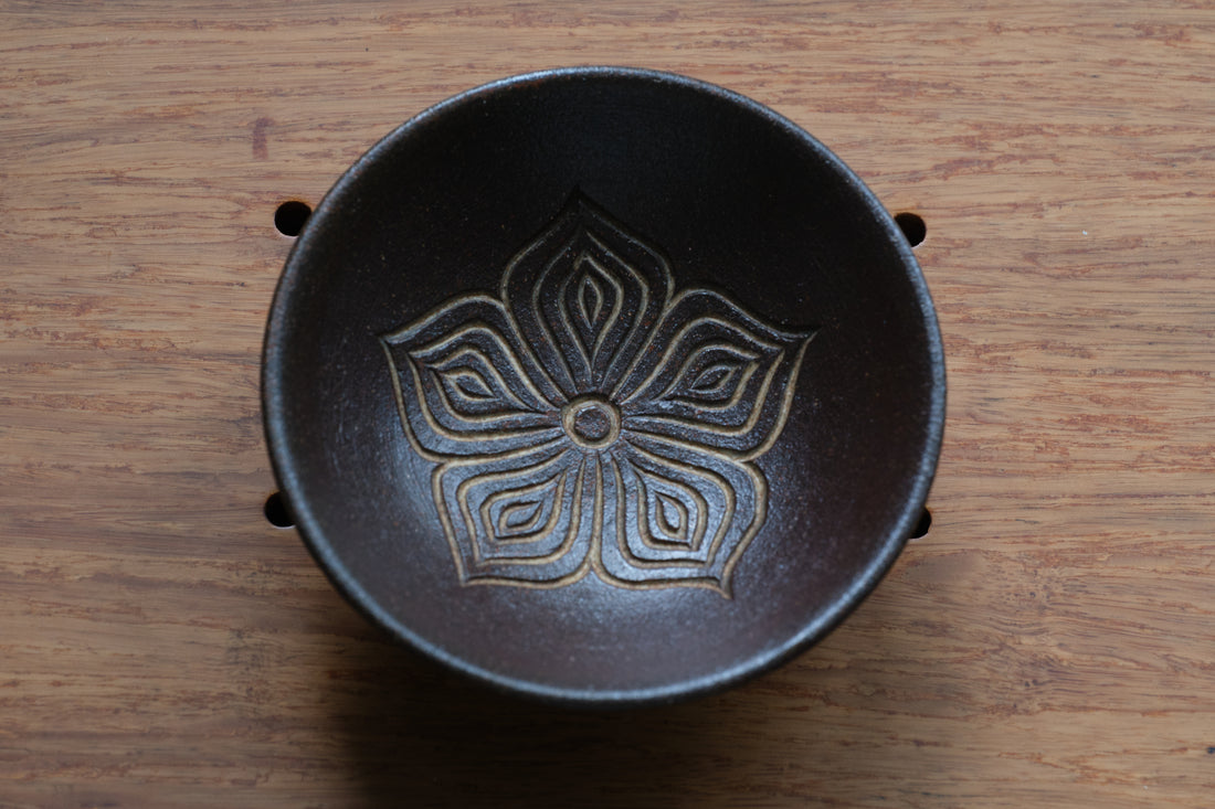 Earthen Lotus, 50ml Dai cup