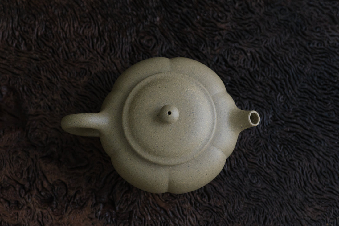 Jin Gua 金瓜  - 100ml Yixing Teapot, Benshan Lüni Clay