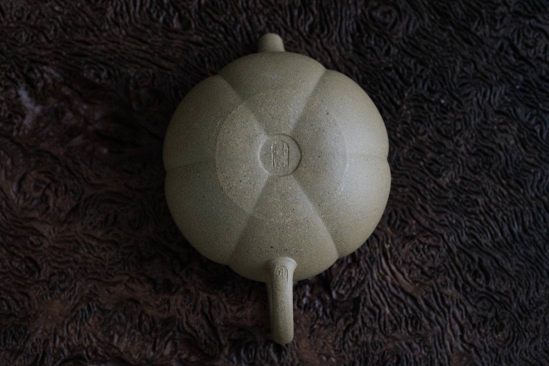 Jin Gua 金瓜  - 100ml Yixing Teapot, Benshan Lüni Clay