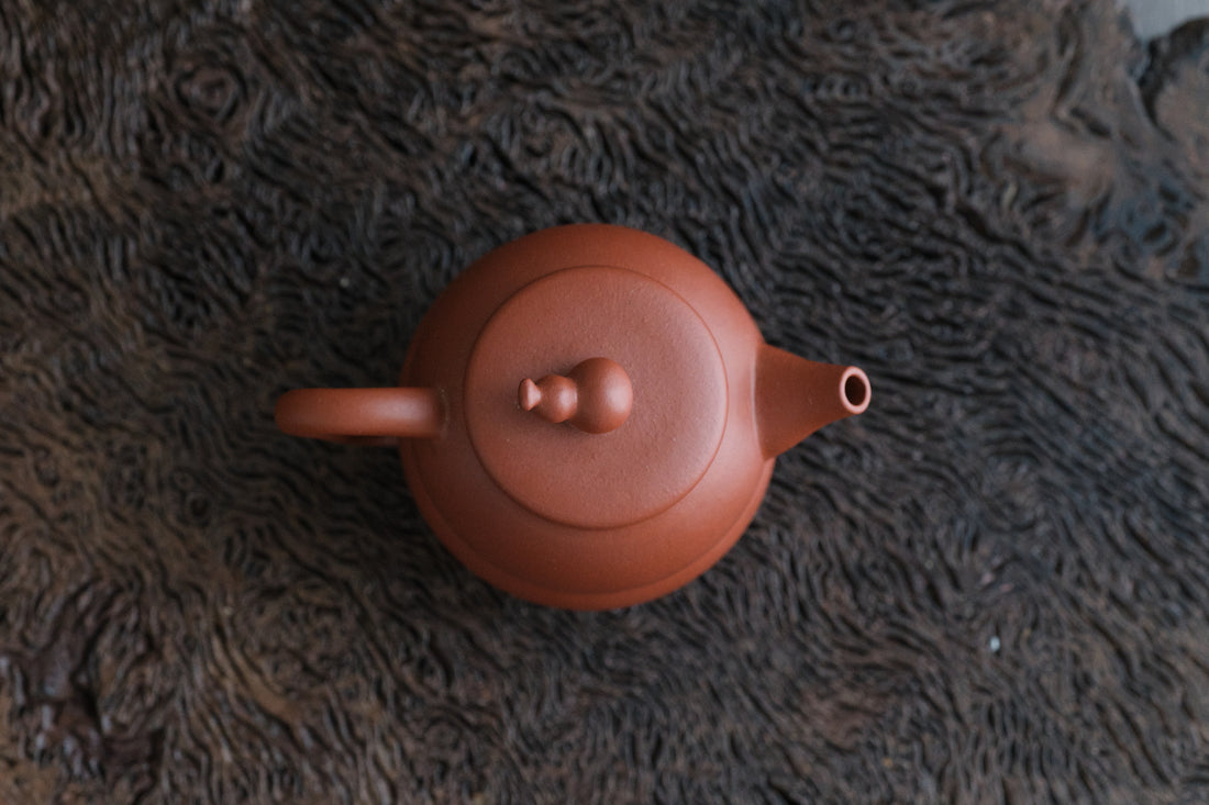 Hu Lu 葫芦 - 80ml Yixing Teapot in Zhuni Red Clay