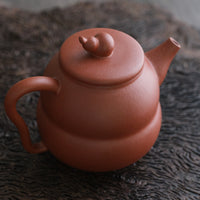 Hu Lu 葫芦 - 80ml Yixing Teapot in Zhuni Red Clay