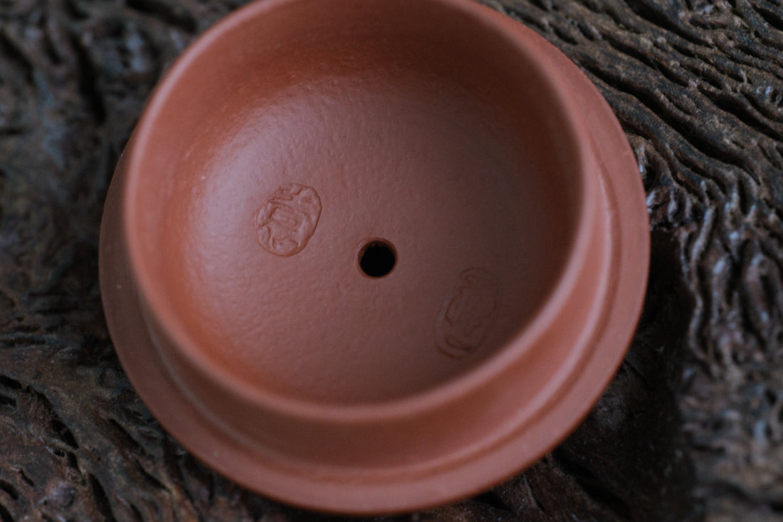 Hu Lu 葫芦 - 80ml Yixing Teapot in Zhuni Red Clay