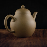 Suxin 素心 - 110ml Yixing Teapot in Benshan Lüni Green Clay